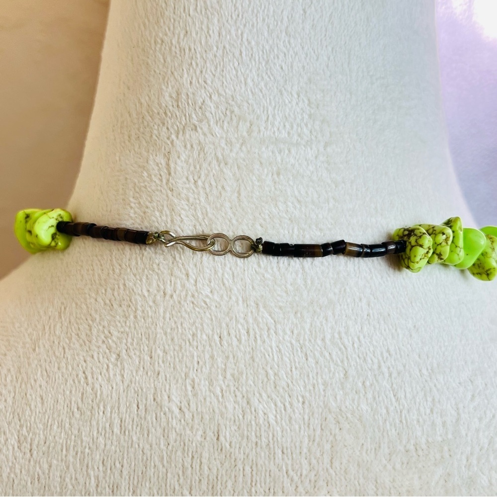 NATIVE MADE HEISHI AND CHUNKY DYED HOWLITE GASPEITE  NECKLACE 18” - Picture 6 of 7